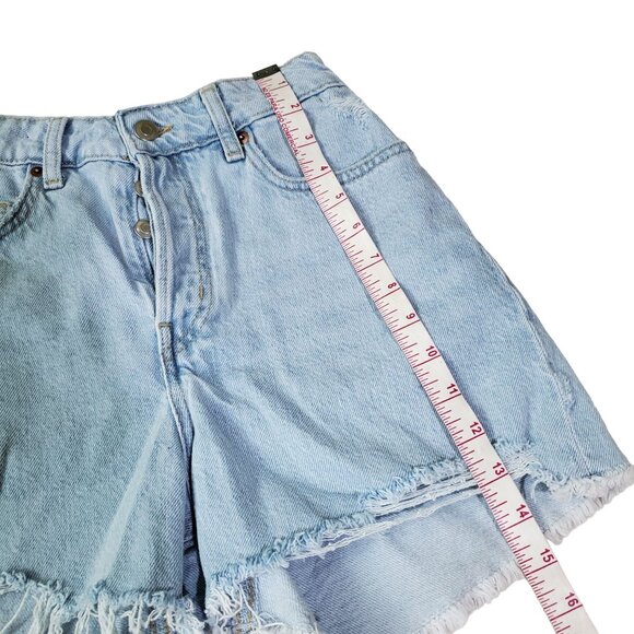 H&M Denim Shorts Size 2 Light blue rawcut hem high-waisted Distressed 5 pockets - Picture 6 of 9
